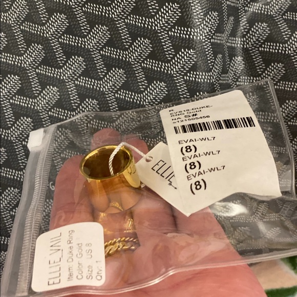 NEW Ellie Vail Duke Cigar Ring SOLD OUT Revolve New in Pouch GOLD 8 - Picture 6 of 7